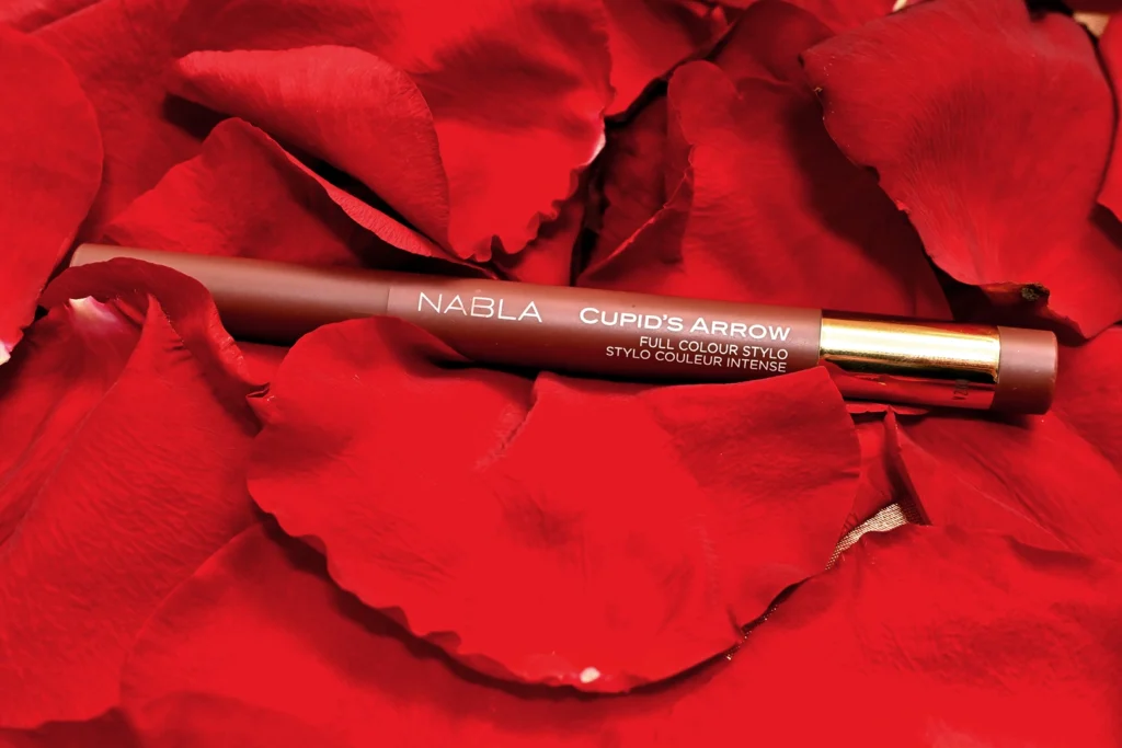 Abilleira Photography Maquillaje Cosmética Delineador Ojos Nabla Ecommerce Rosa Fotografía Imagen Foto Fotógrafa Pontevedra Abilleira Photography Maquillaje Cosmética Delineador Ojos Nabla Ecommerce Rosa Fotografía Imagen Foto Fotógrafa Pontevedra Cremoso Marketplaces Shopify Eyeliner Maquillalia