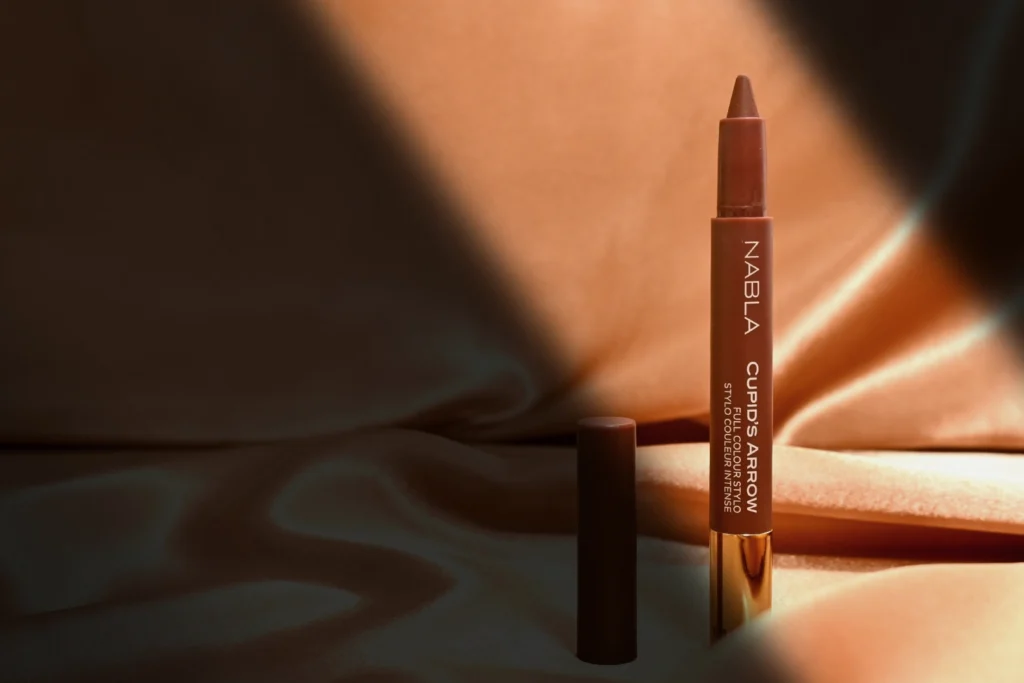 Abilleira Photography Maquillaje Cosmética Ojos Delineador Marrón Nabla Ecommerce Foto Fotografía Fotógrafa Imagen Pontevedra Abilleira Photography Maquillaje Cosmética Ojos Delineador Marrón Nabla Ecommerce Foto Fotografía Fotógrafa Imagen Pontevedra Cremoso Eyeliner Shopify Maquillalia Marketplaces